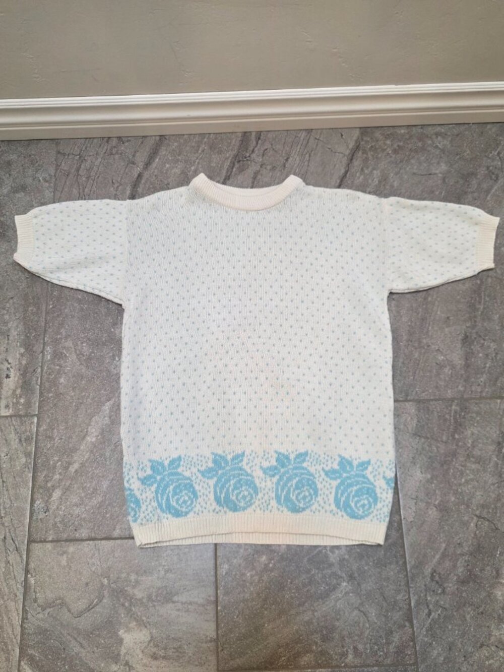 Jamknits Sweater 90s Pastel Blue Roses white Retro size M vintage